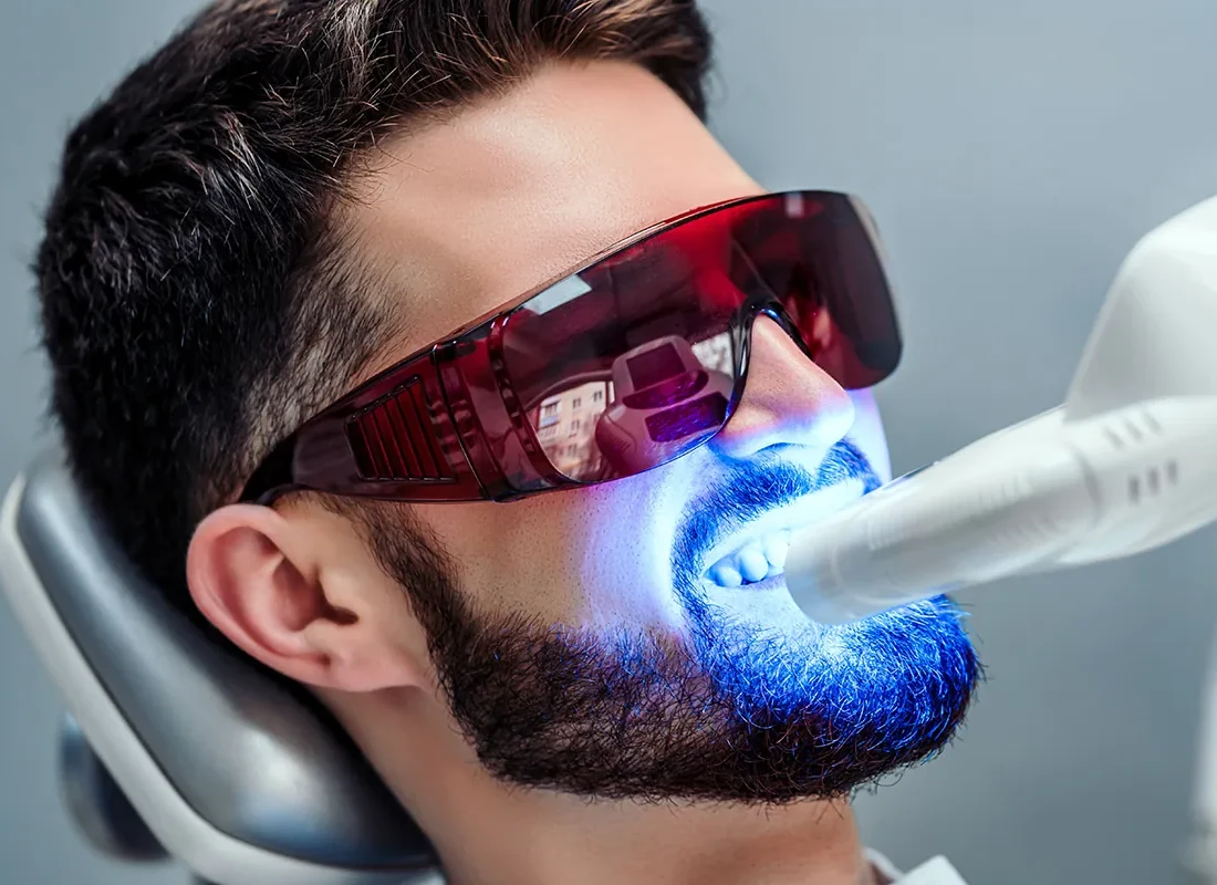 What to Ask Your Cosmetic Dentist About Teeth Whitening